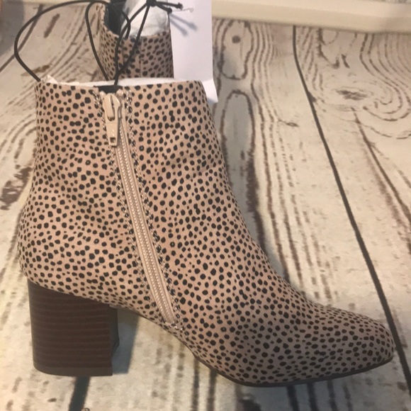 Booties - Picture 4 of 5